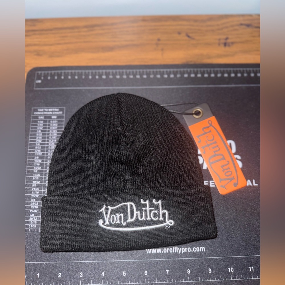BLACK AND WHITE VON DUTCH BEANIE NEW!!